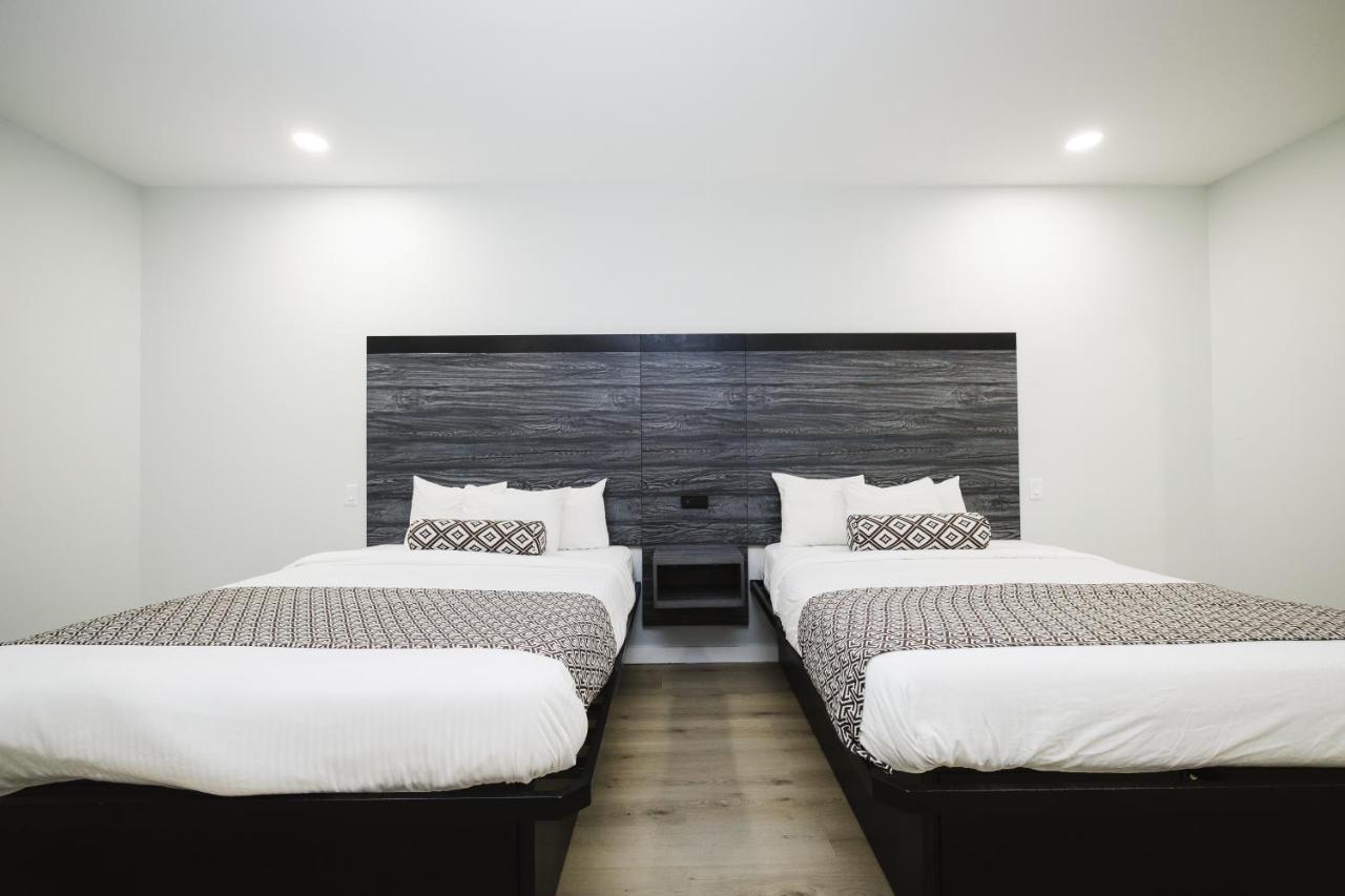 Sapphire Inn&Suites Deer Park Eksteriør billede