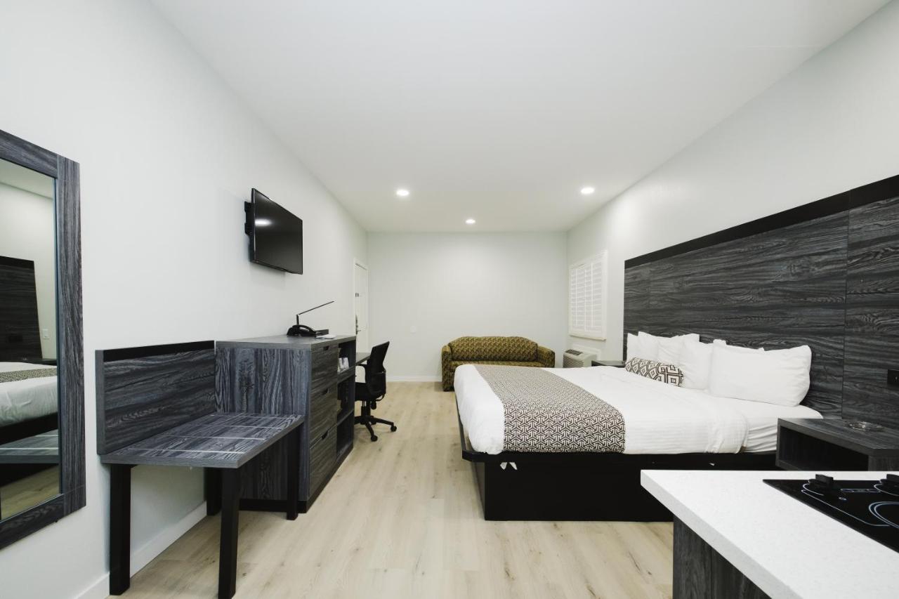 Sapphire Inn&Suites Deer Park Eksteriør billede
