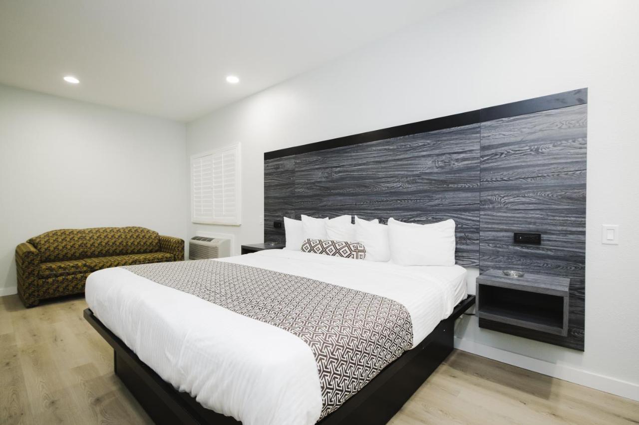 Sapphire Inn&Suites Deer Park Eksteriør billede