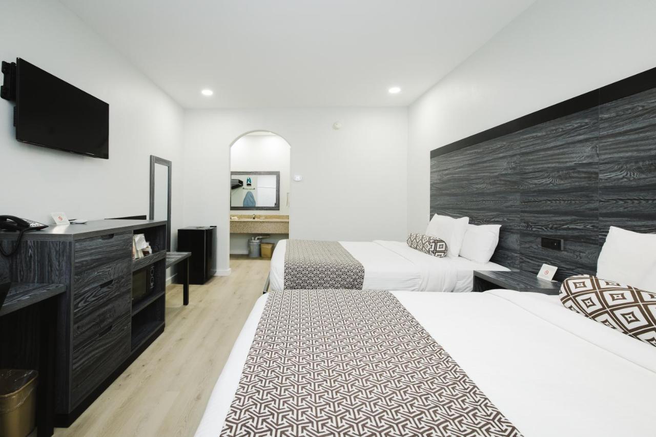 Sapphire Inn&Suites Deer Park Eksteriør billede
