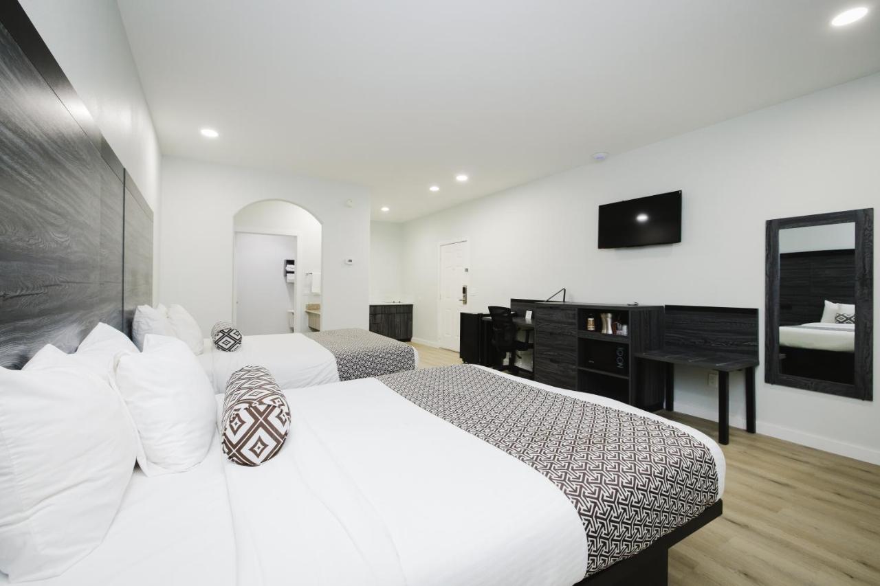 Sapphire Inn&Suites Deer Park Eksteriør billede